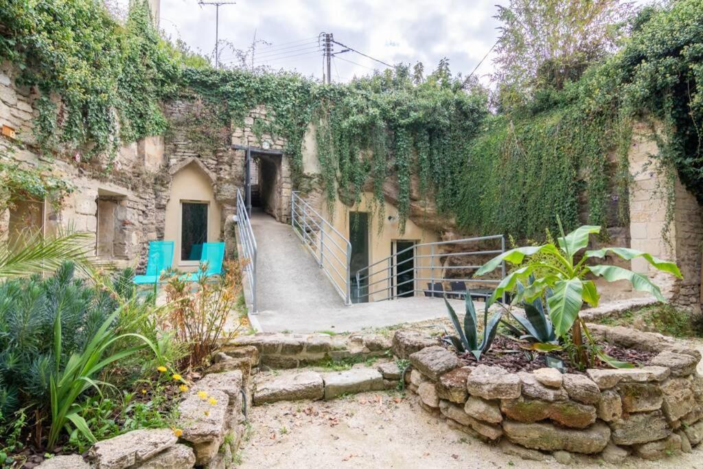 Maison Troglodytique Doue La Fontaine Exterior photo